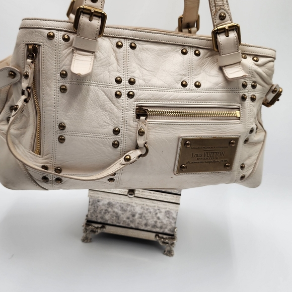 Louis Vuitton White Leather Sac Riveting Bag - Dust Bag + Lock & Key + COA - Picture 2 of 16